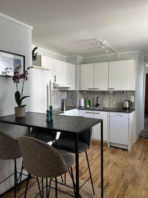Cozy Ground Floor Apartment Tromsø Zewnętrze zdjęcie